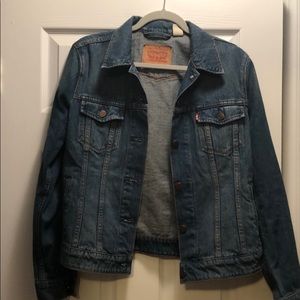 Levi’s dark denim jacket